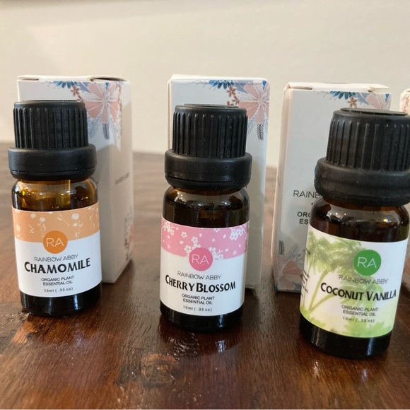 NWT Essential Oils Organic Plant Oils Bundle 7 Bottles - Picture 3 of 8